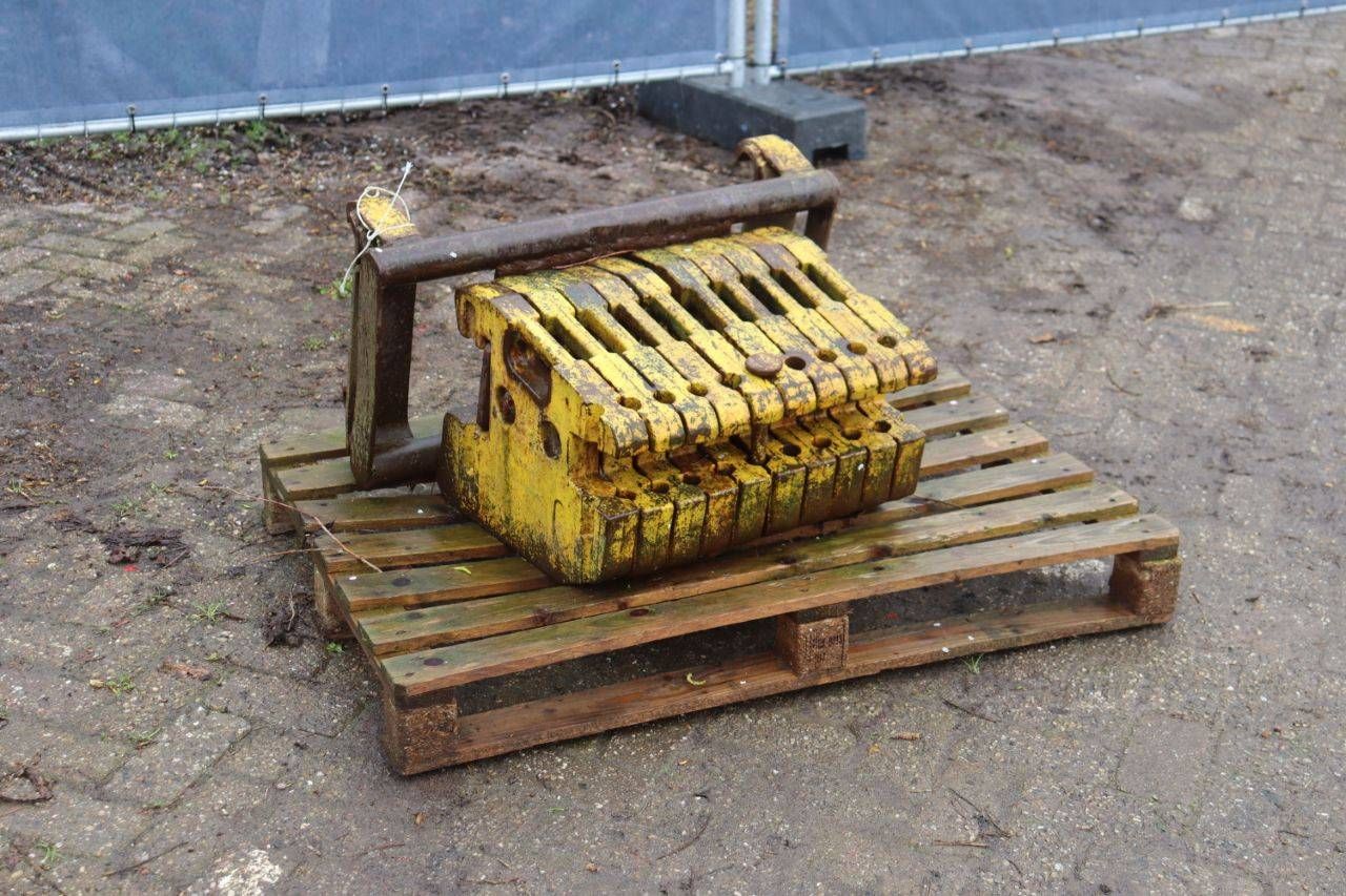 Front weight