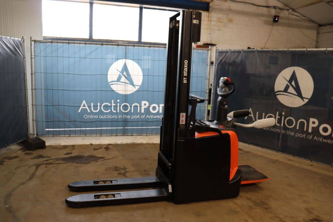Stacker Toyota SPE120 Electric 1200kg 3.3m 2017