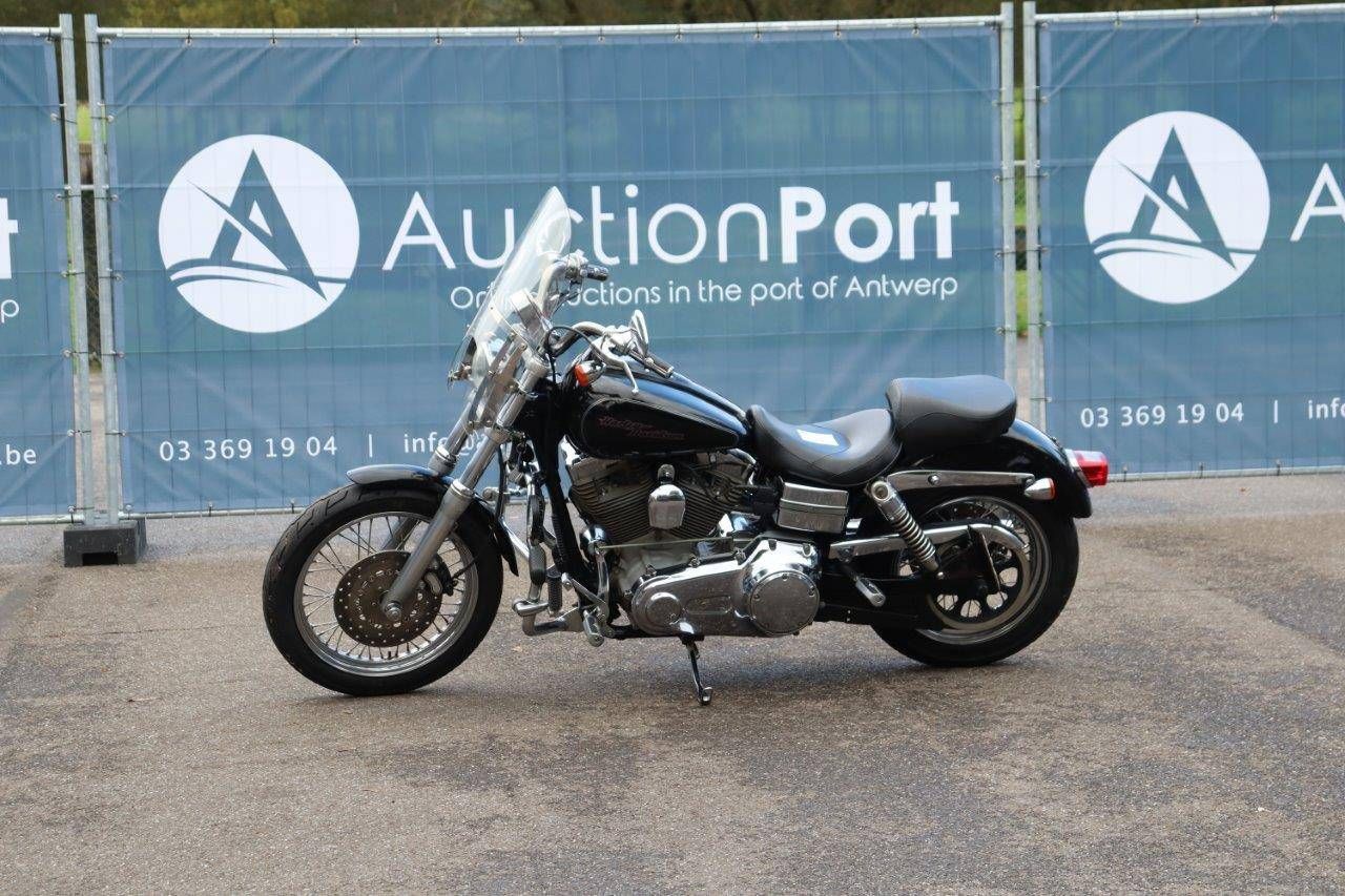 Motorcycle Harley-Davidson Dyna Super Glide Petrol 2006
