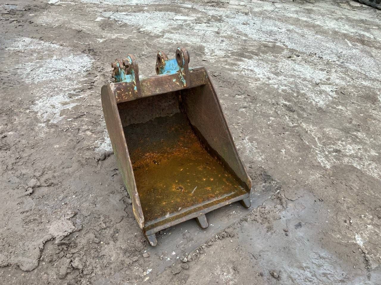 Excavator bucket