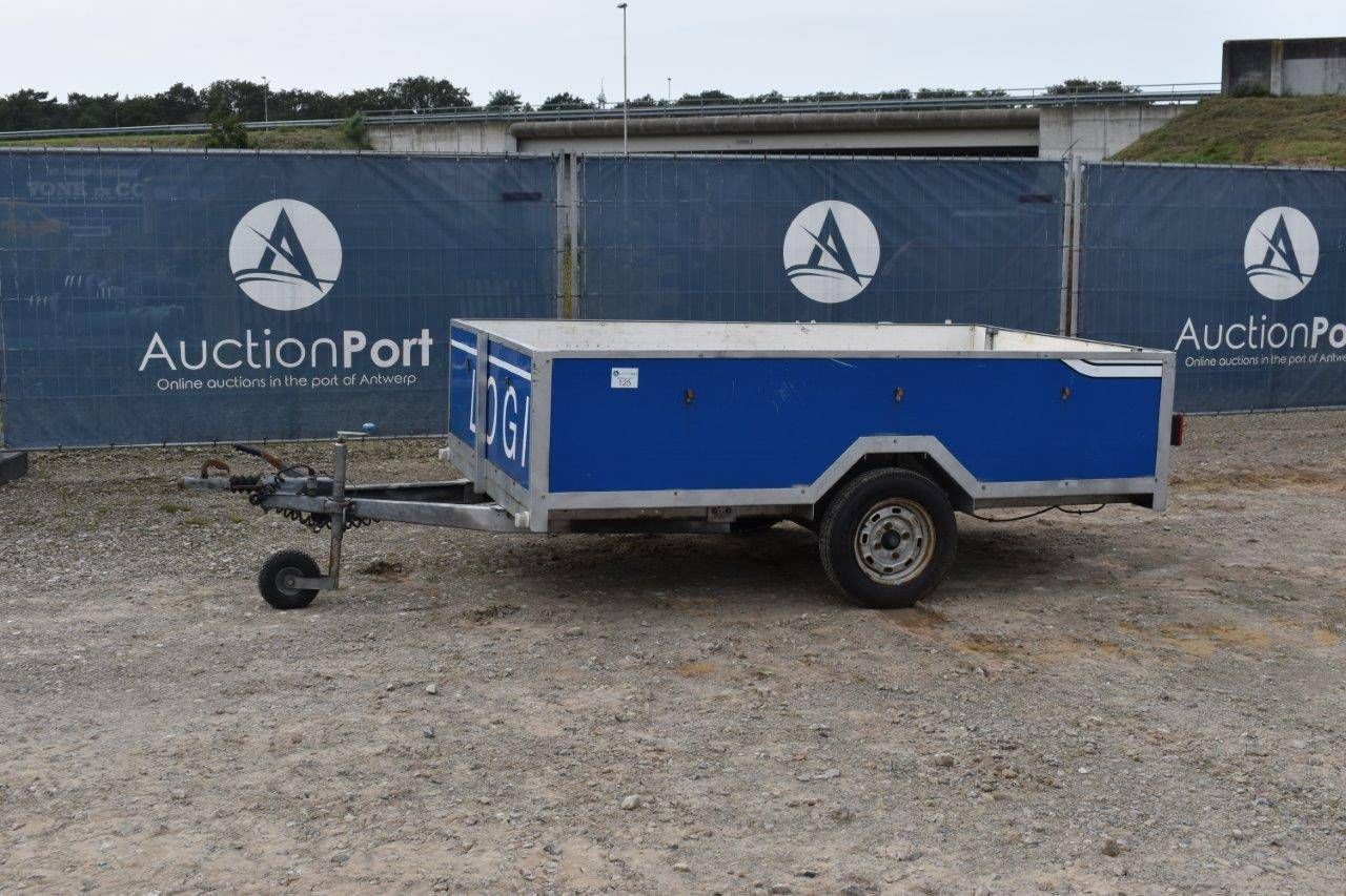 Trailer
