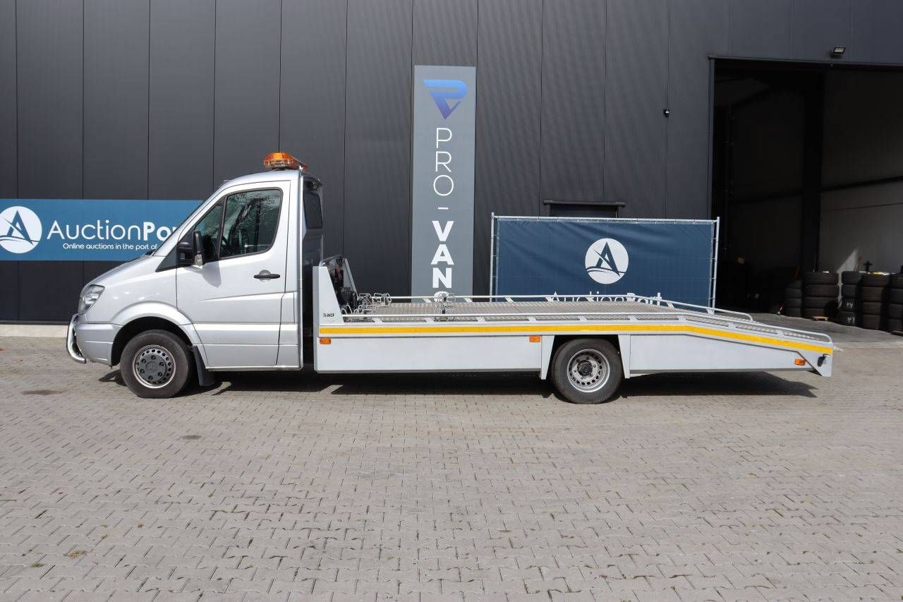 Camion trasportatore di auto Mercedes-Benz Sprinter Diesel