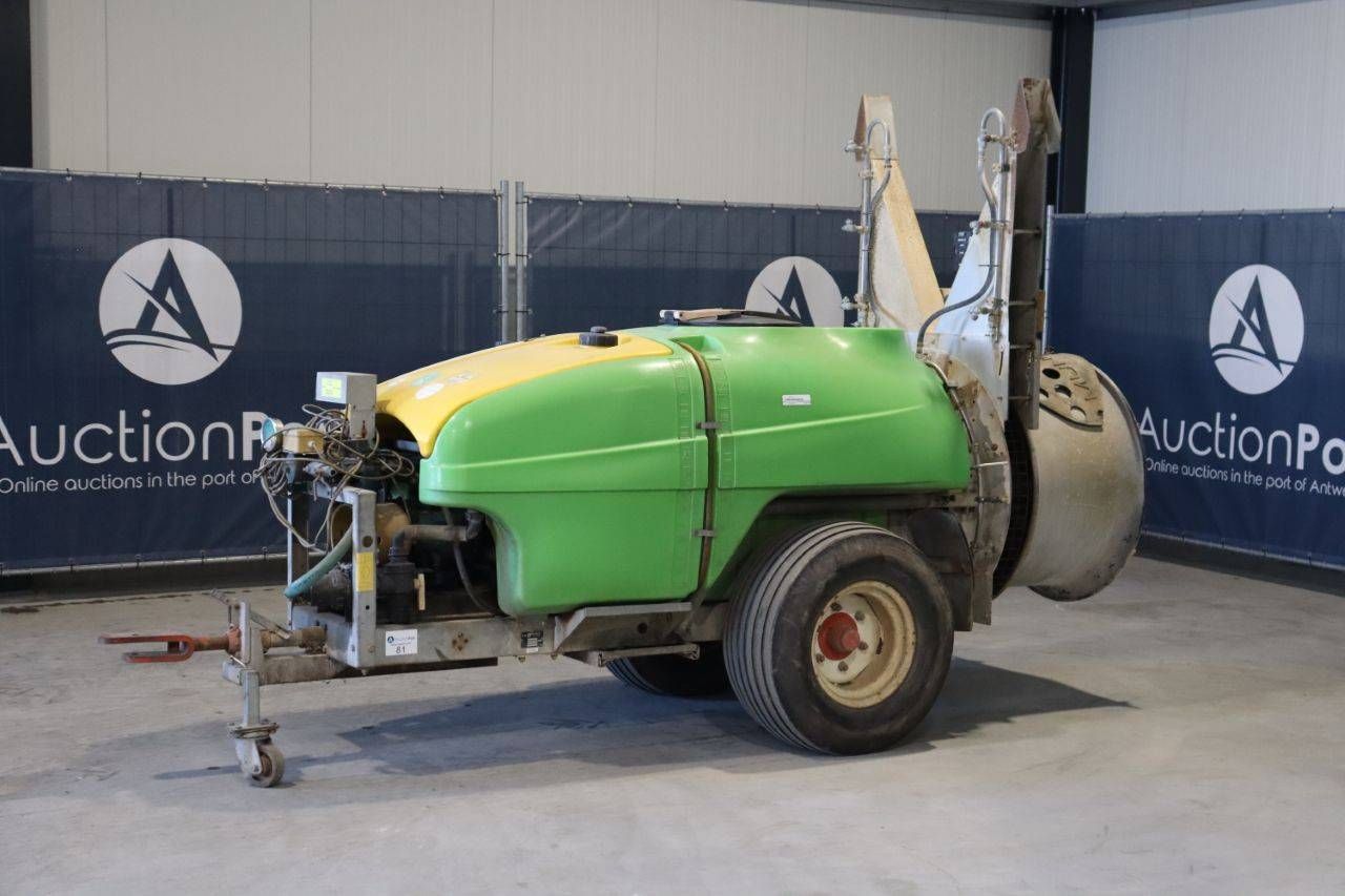 Orchard sprayer Munckhof 105 2007
