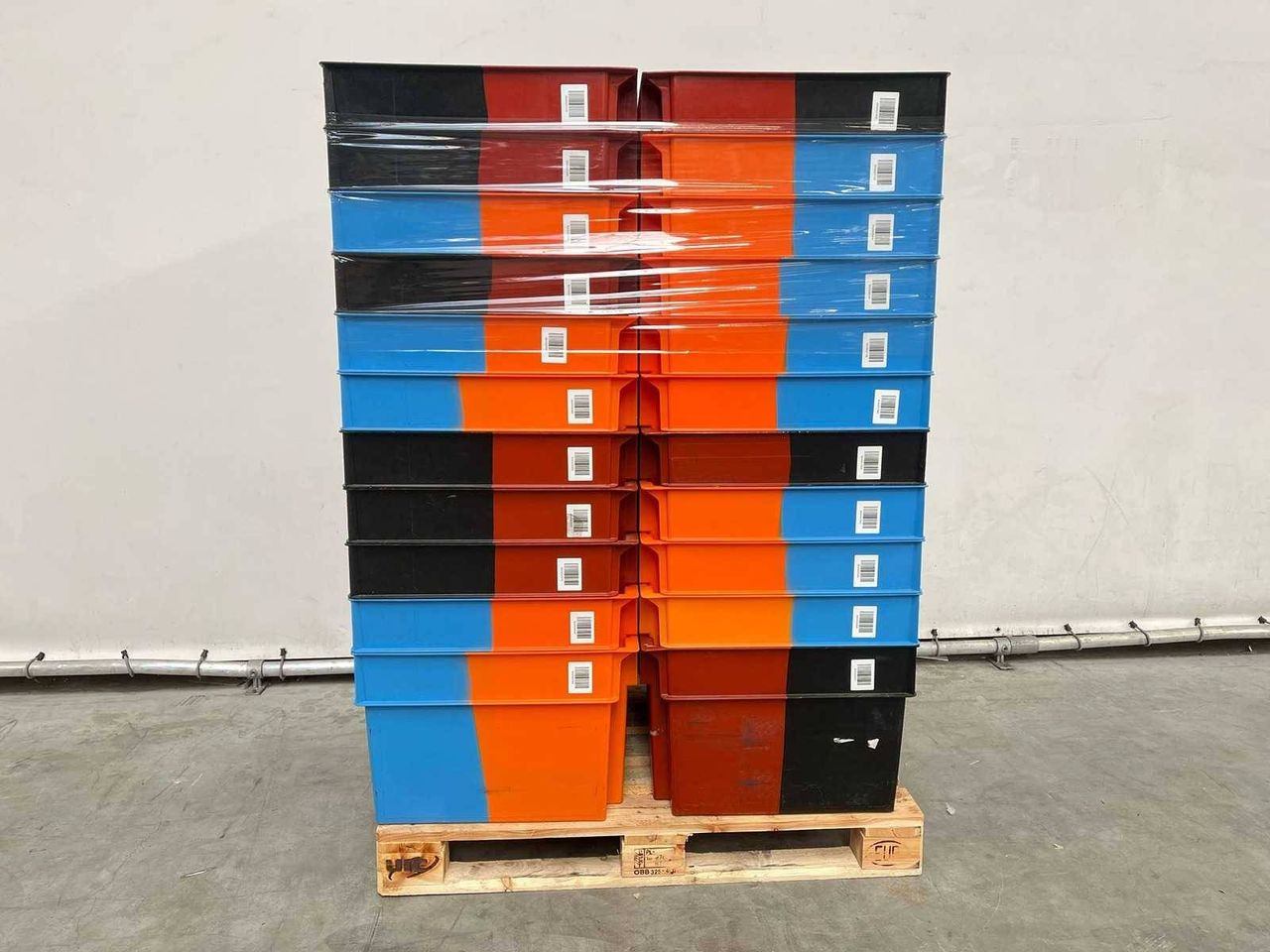 Warehouse crate 44 pieces