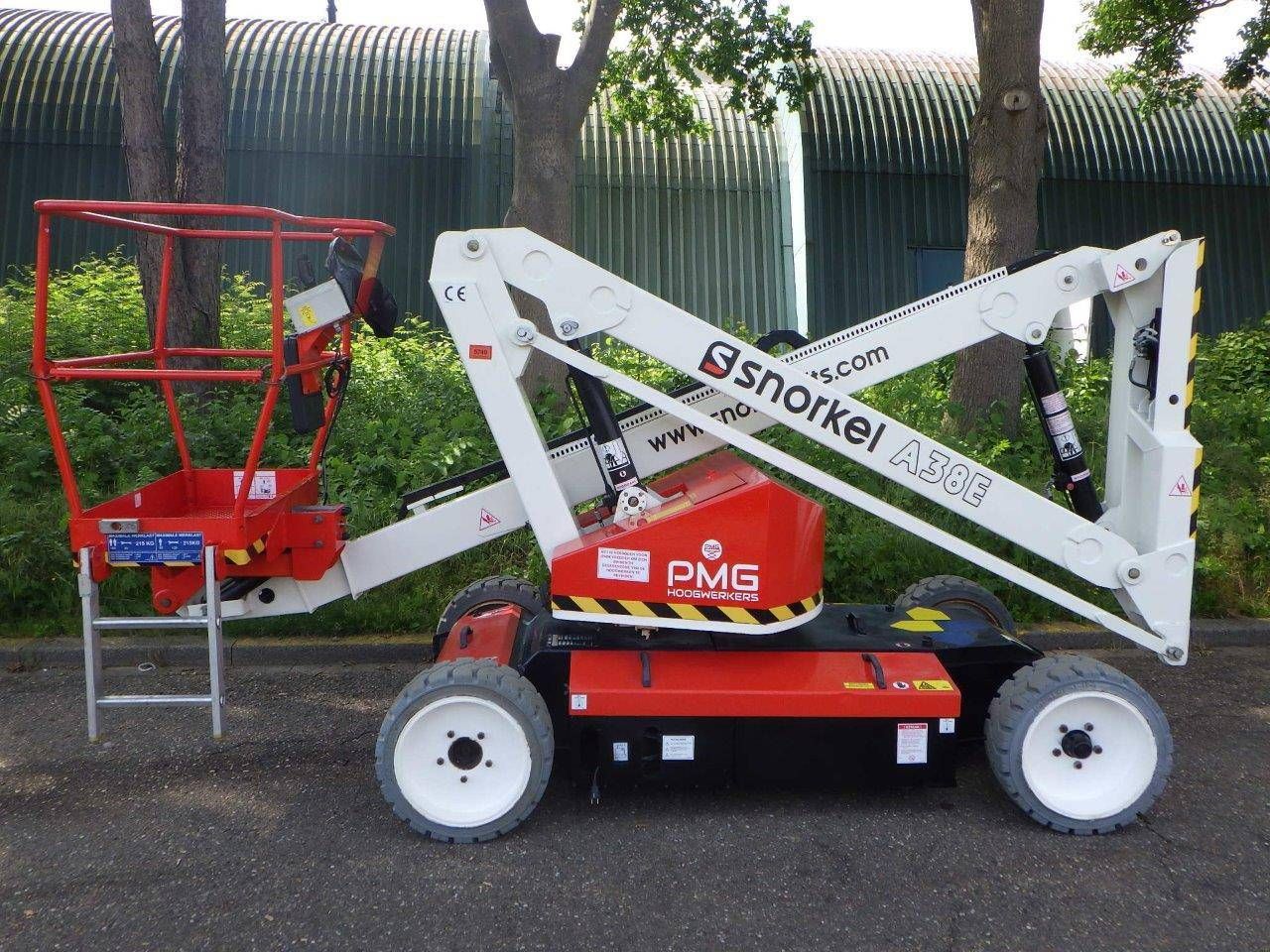 Articulated boom lift Snorkel A38E Electric 13.5m 2014