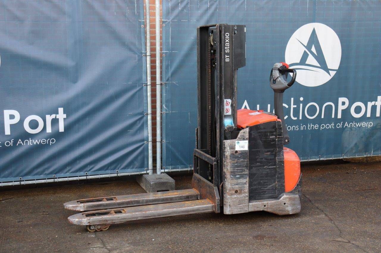 Stacker BT SWE200D Electric 1000kg 2.1m 2017