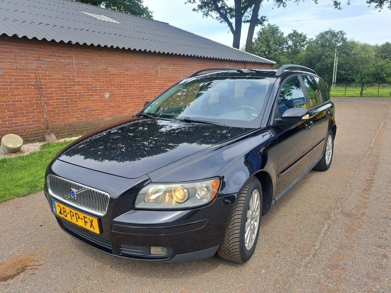 Volvo V50 Petrol 140hp