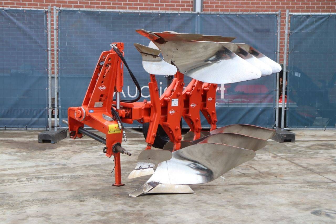 Plough Kuhn Master 102 2007