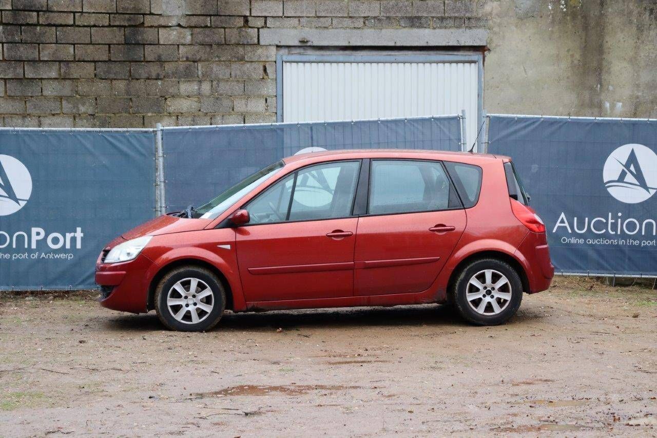 Renault Megane Scenic Petrol 111pk 2007 (Margin)