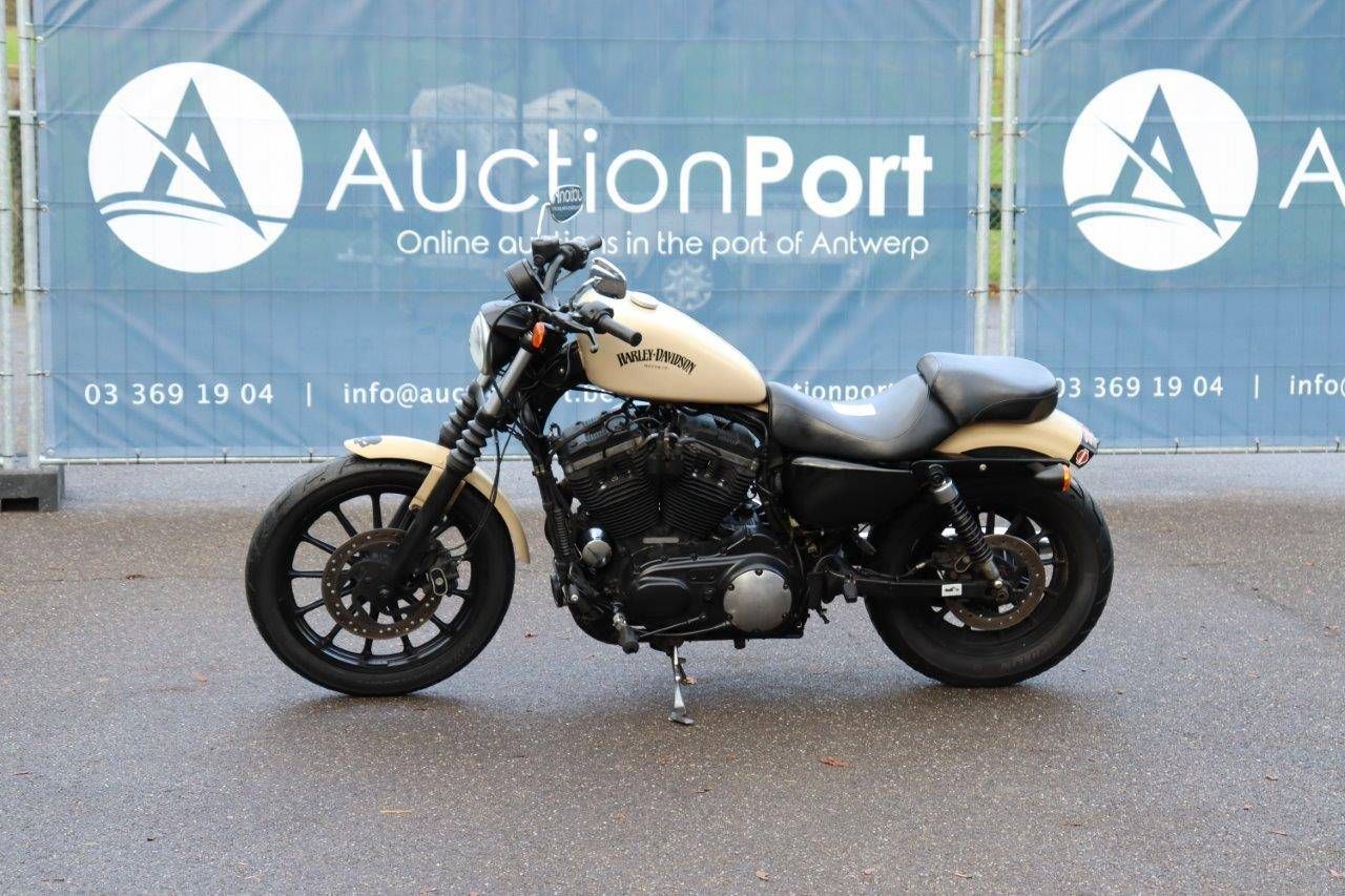 Motor Harley-Davidson Sporster XL883 Iron Benzine 2016