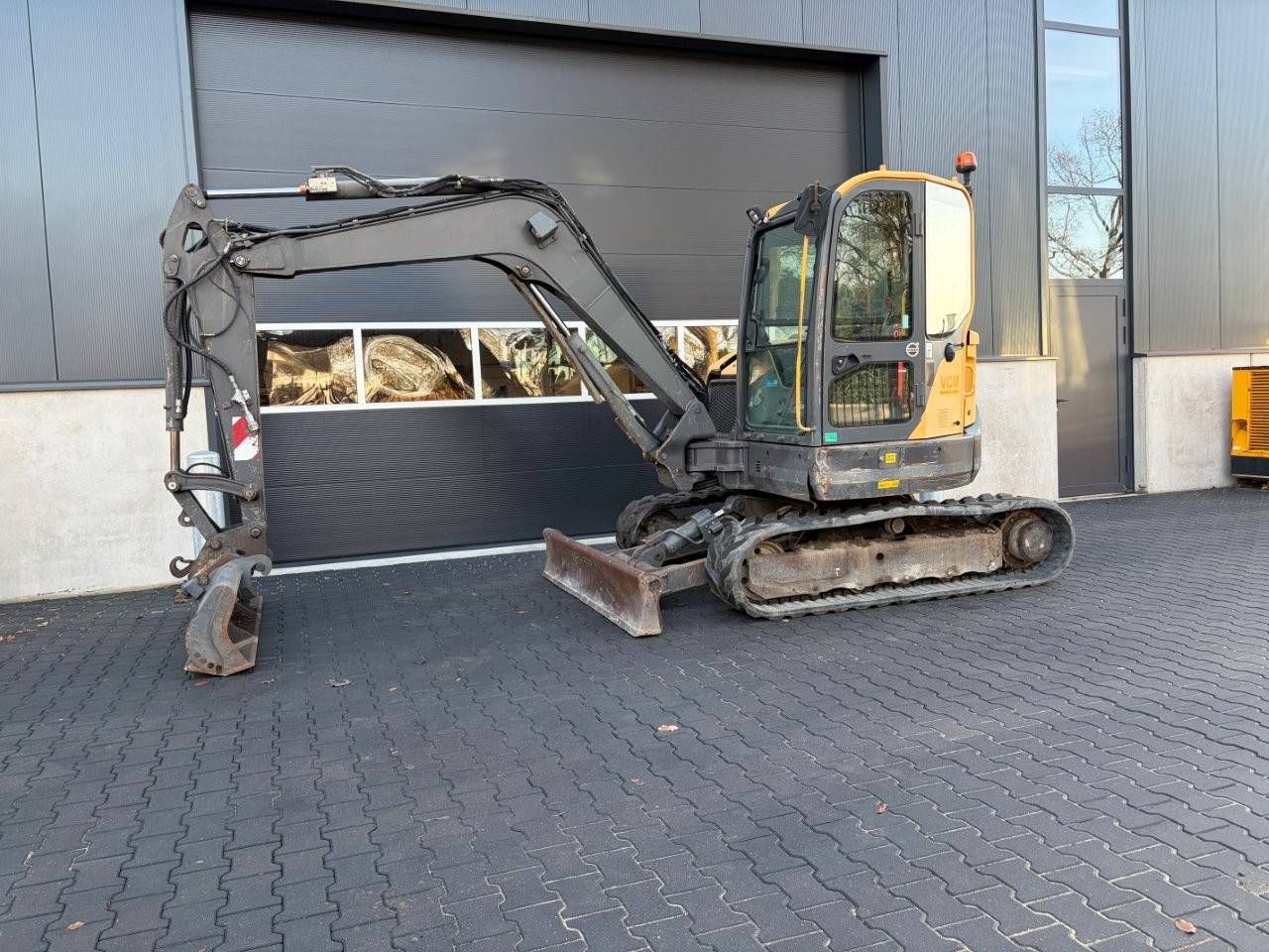 Crawler excavator Volvo RCR58D Diesel 2013