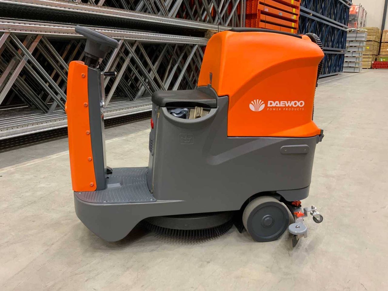 Daewoo DAFR70 Sit-on Electric 230V 2025 New Scrubber/Vacuum Machine