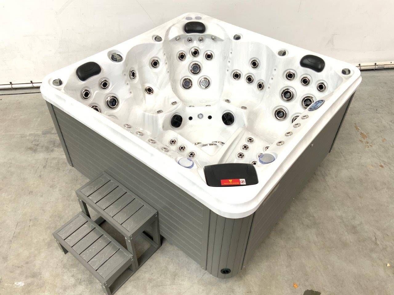 Jacuzzi London New