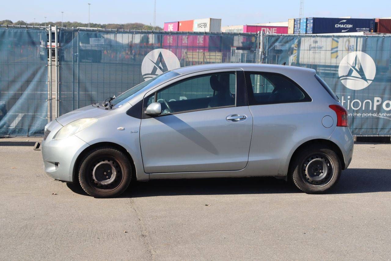 Passenger car Toyota Yaris Diesel 90hp 2008 (Margin)