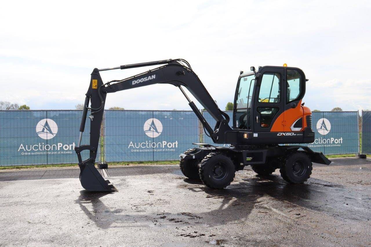 Wheel excavator Doosan DX60W ECO Diesel New