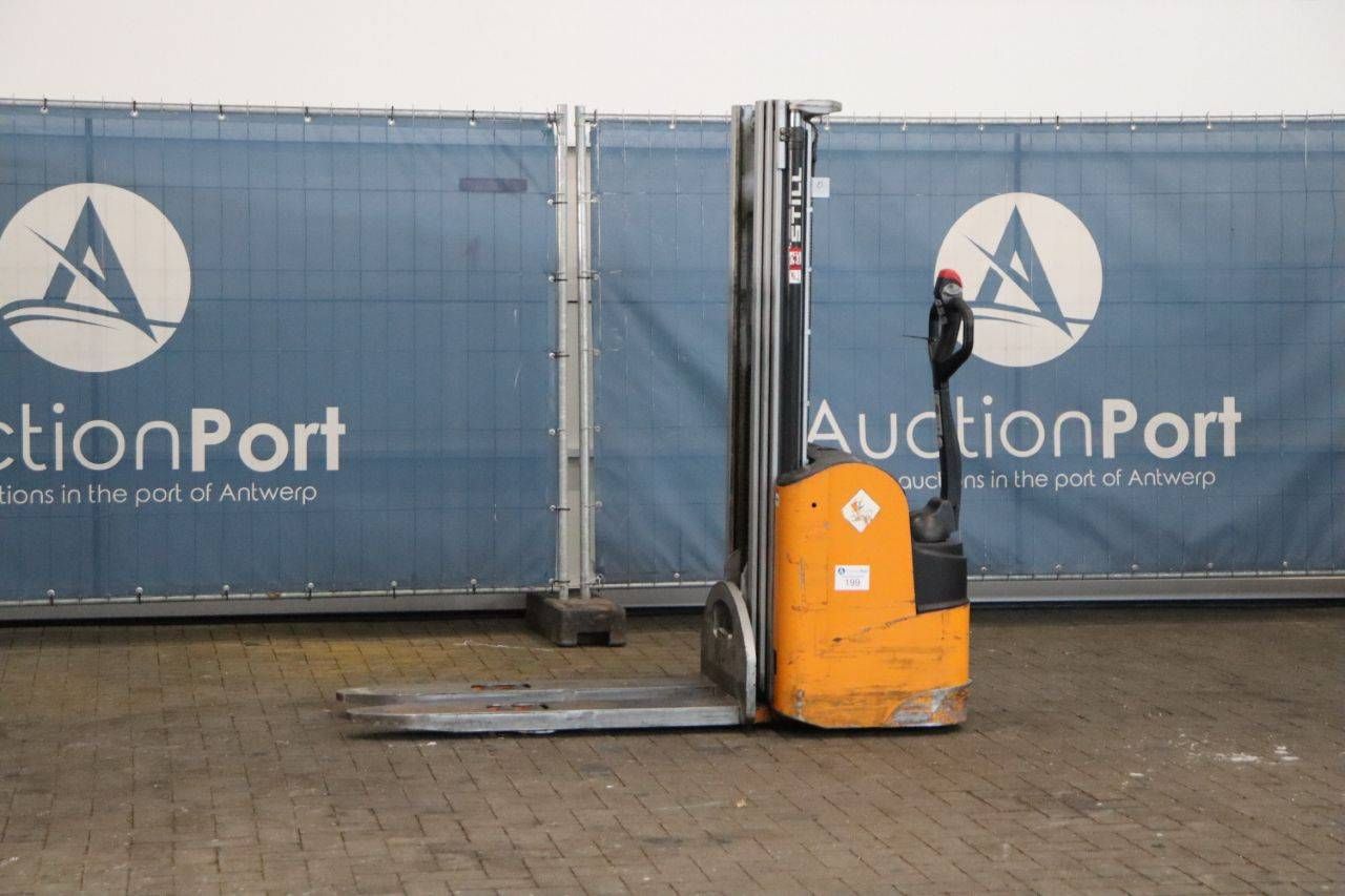 Stacker Still Electric 1400kg
