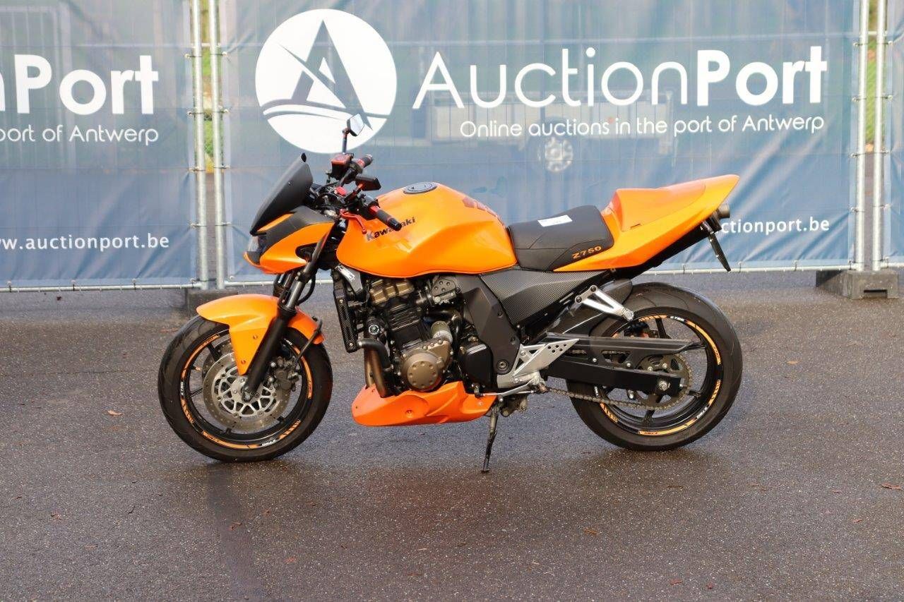 Motor Kawasaki Z750 Benzine 2006 (Marge)