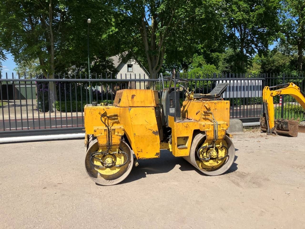 Vibratory roller Bomag BW 120 AD Diesel