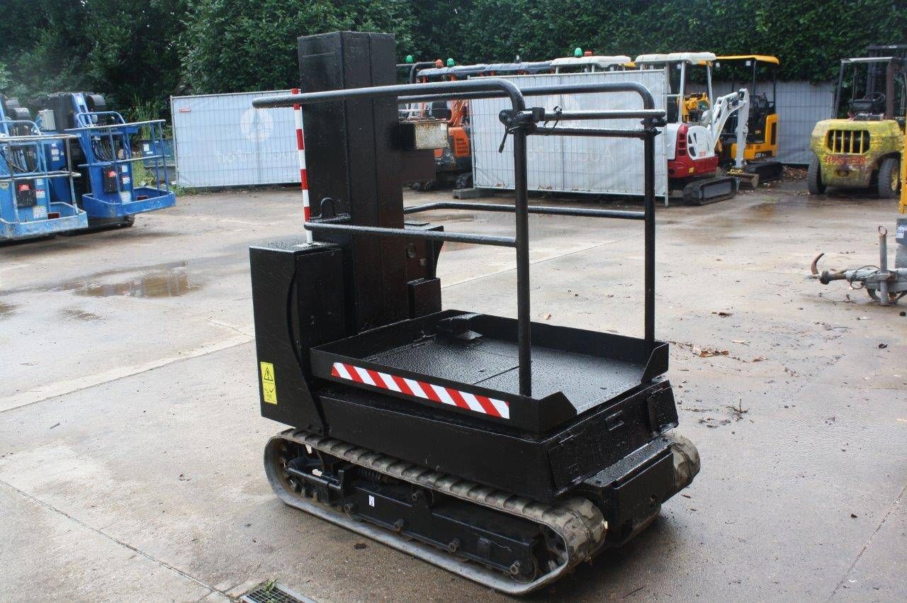 Mast lift Aichi RM040 Electric 4m