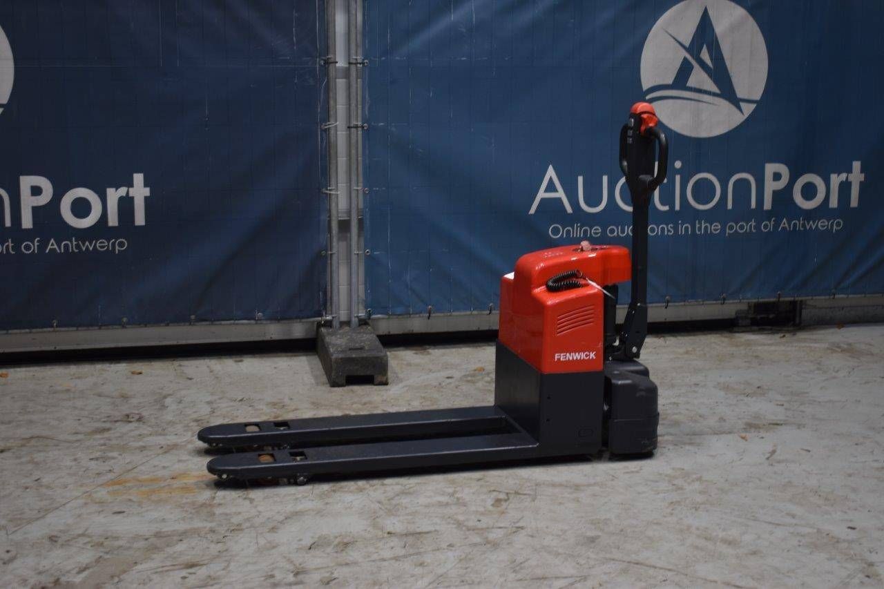  Pallet truck Linde MT15 Electric 1500kg New