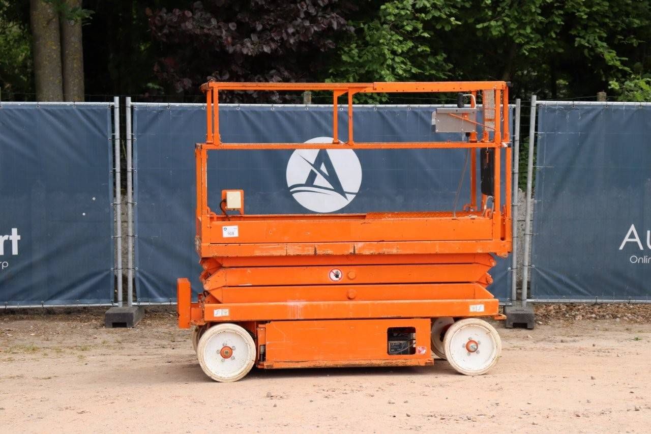 Scissor Lift Skyjack SJ III-3220 Electric 6.1m 2012