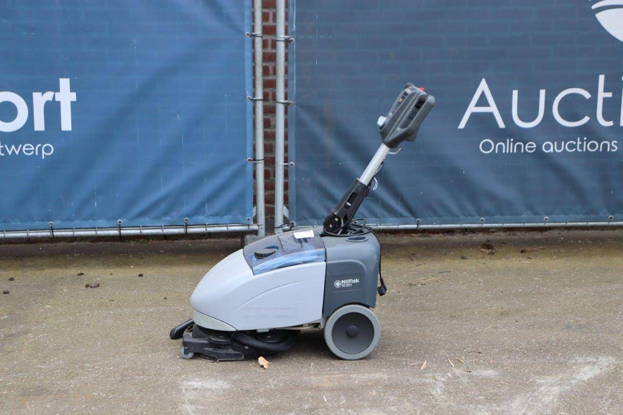 Scrubbing machine Nilfisk SC351 Electric 230V