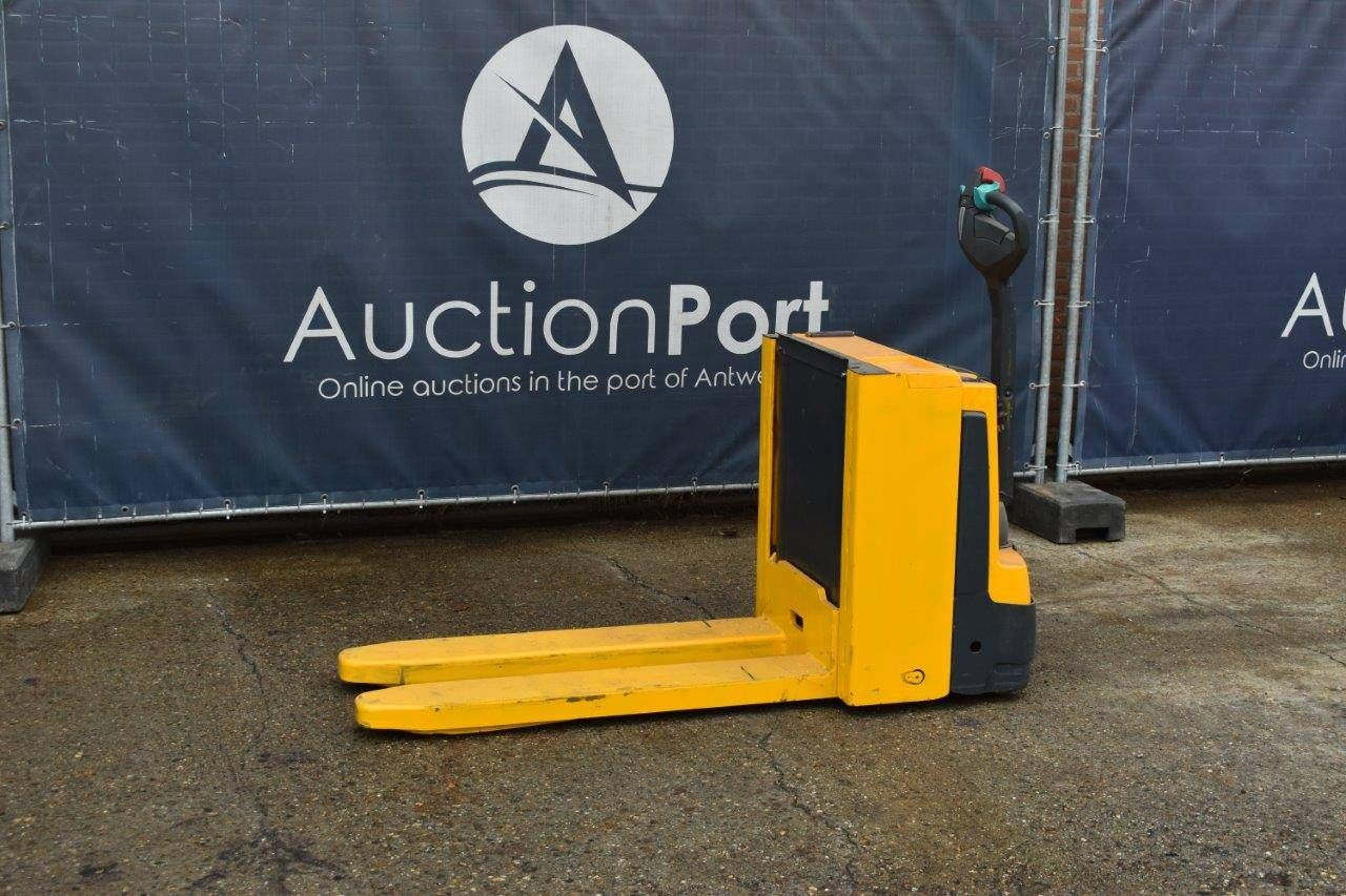 Pallet truck Jungheinrich EJE C20 Electric 2000kg
