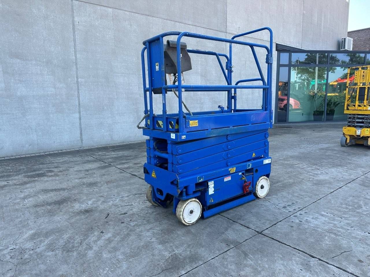 Scissor Lift Upright MX-19 Electric 2002