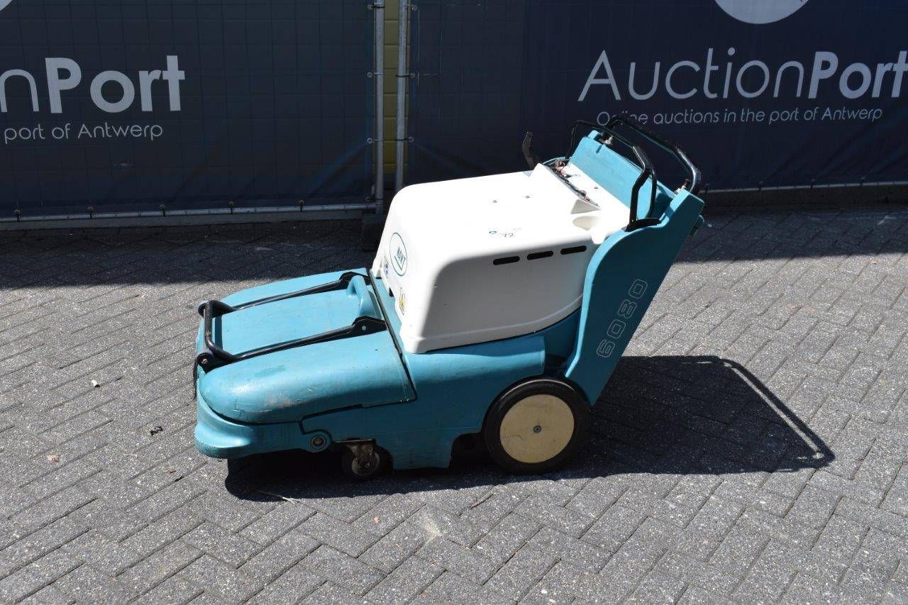 Sweeper Tennant 6080 Electric (Margin)