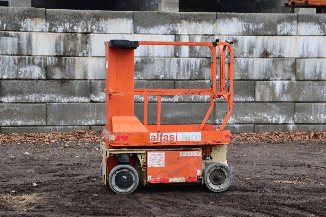 JLG 1230ES Electric Mast Lift 5.66m