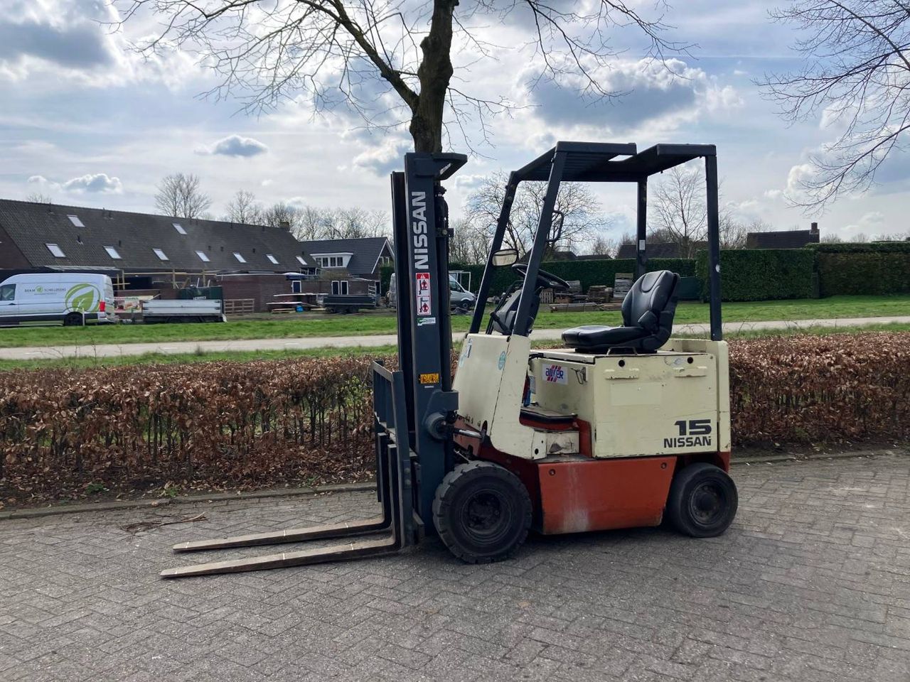 Forklift Nissan EP01R15U Electric 1500kg 3.3m 1997
