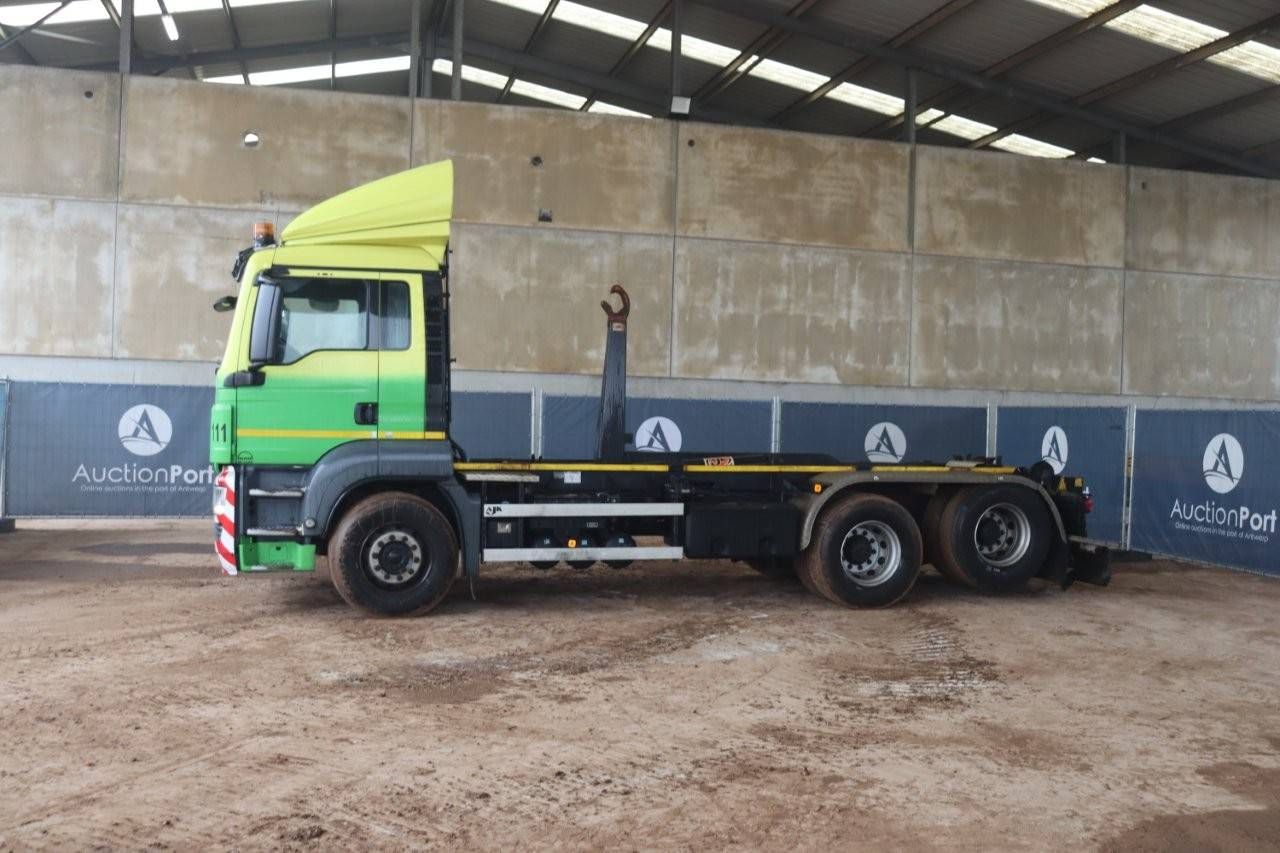 Hooklift system Truck MAN TGS 28.360 6X2-2 BL Diesel 2013