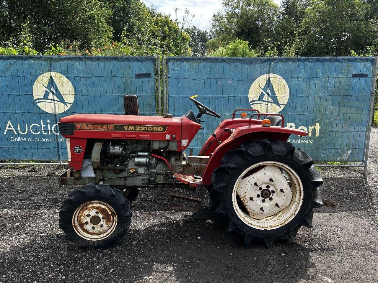 Mini tractor Yanmar YM2210BD Diesel