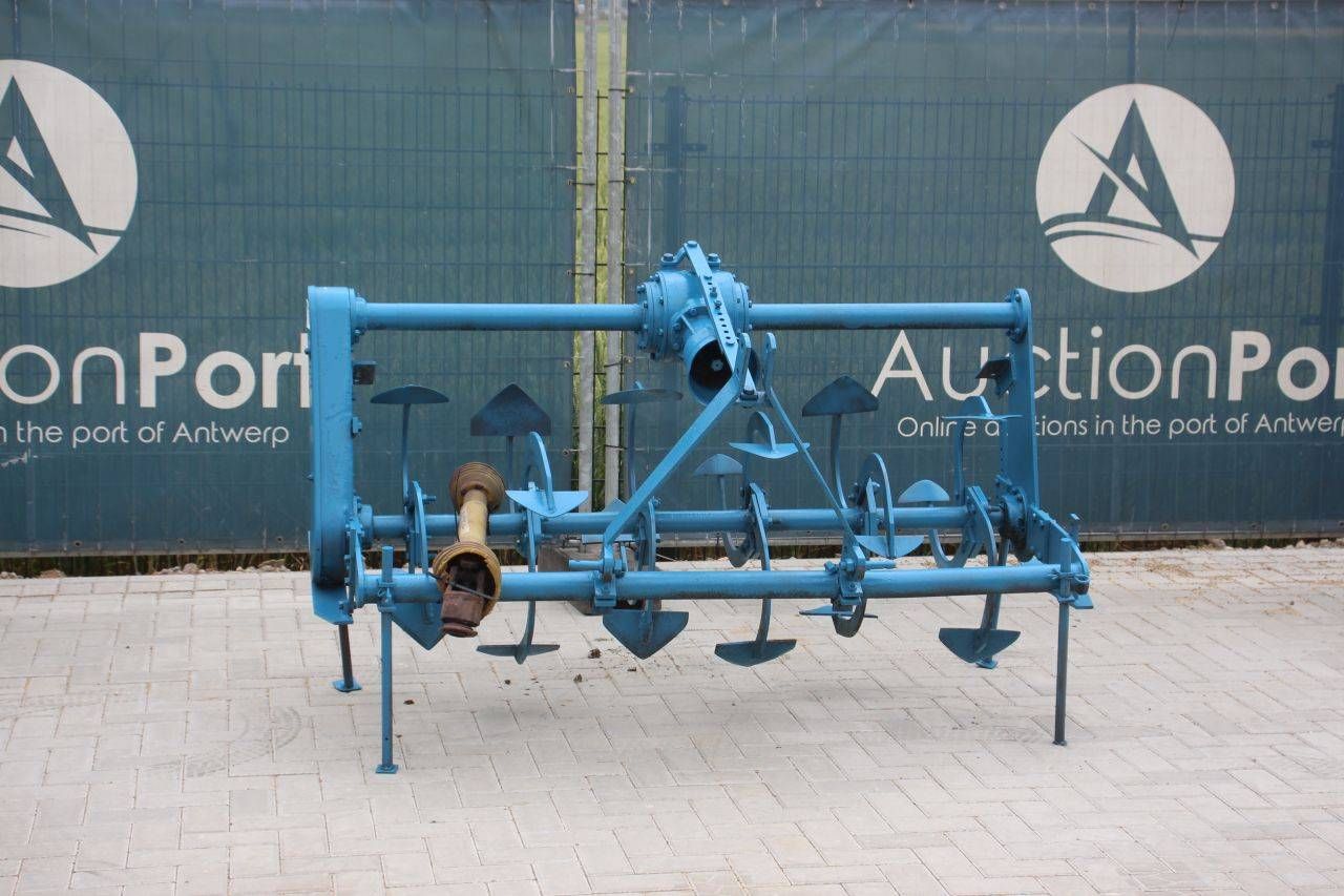 Tilling machine