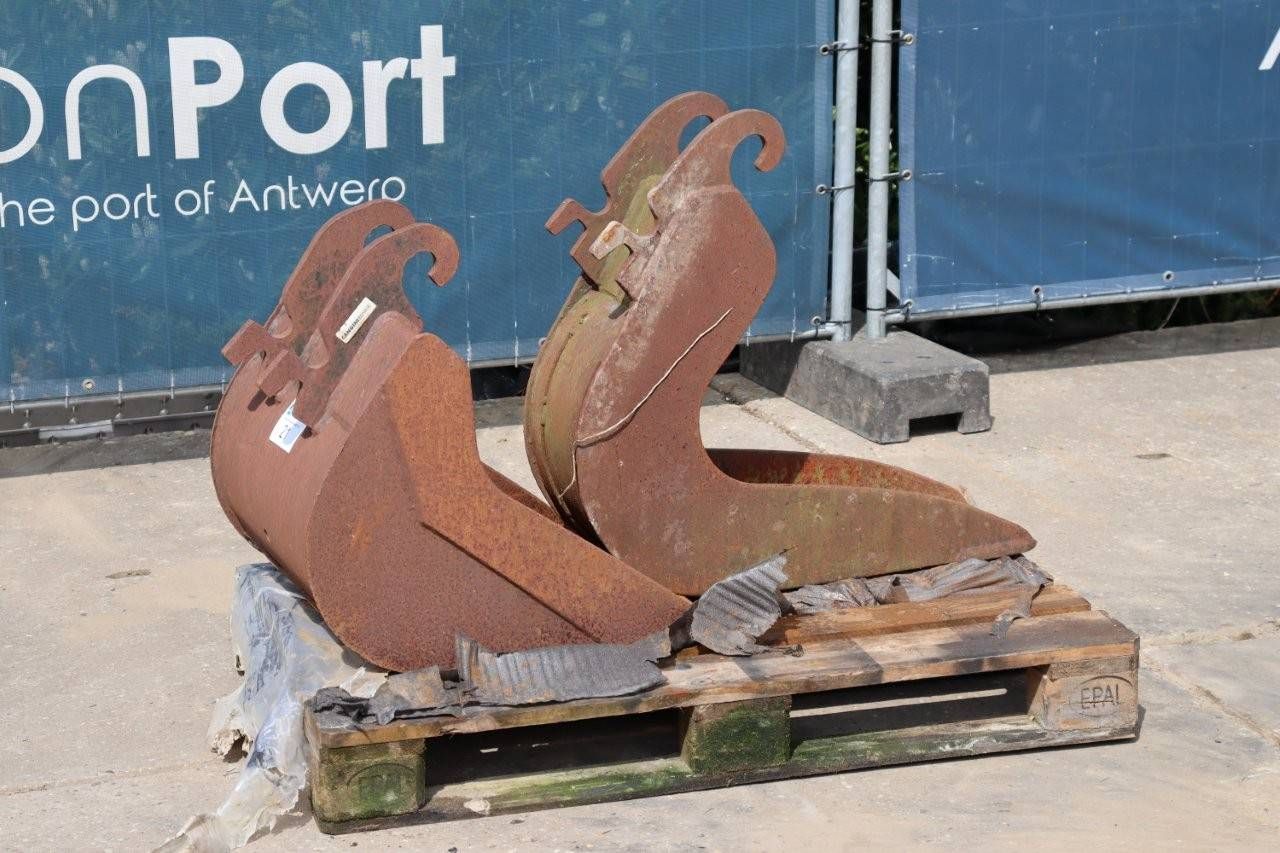 Batch of Used Excavator Buckets