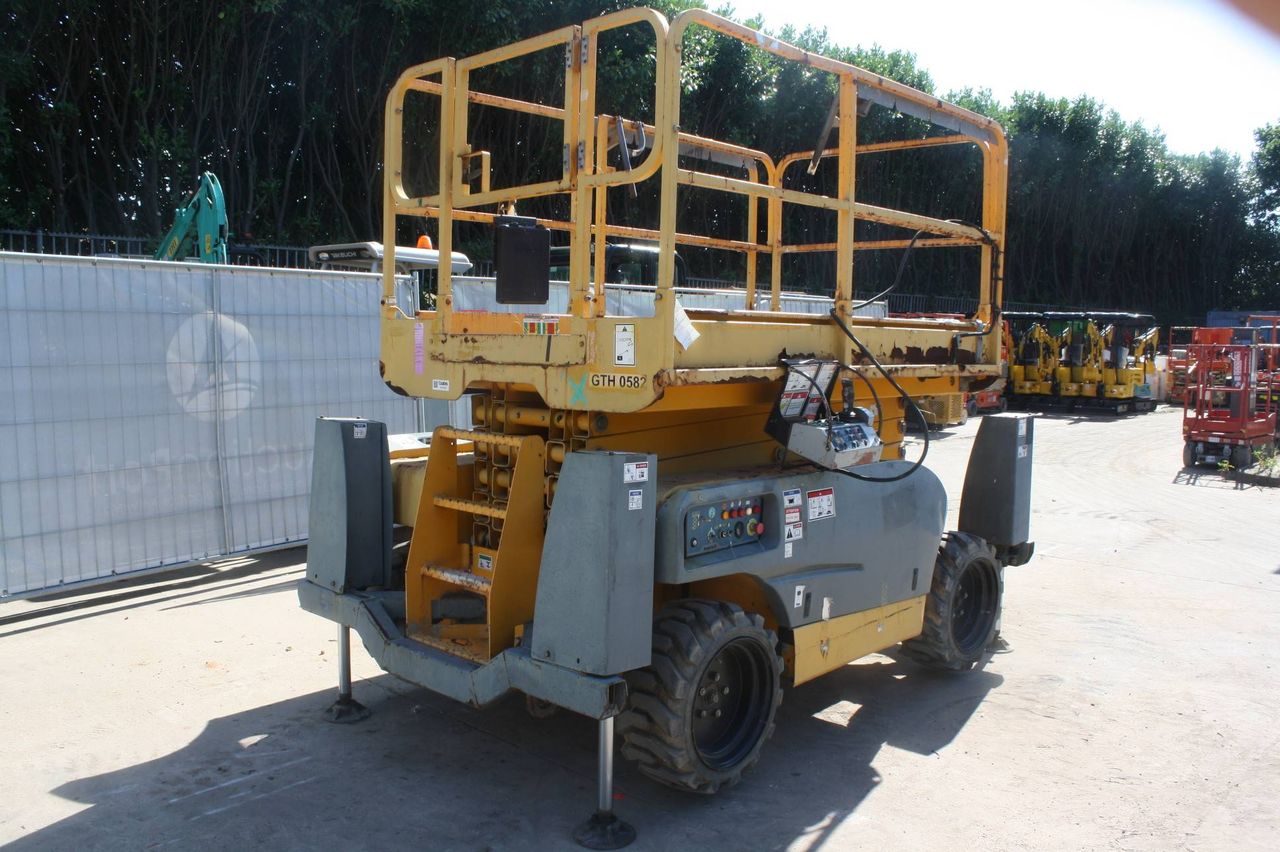 Scissor lift Haulotte Compact DX12 Diesel 12.06m 2016