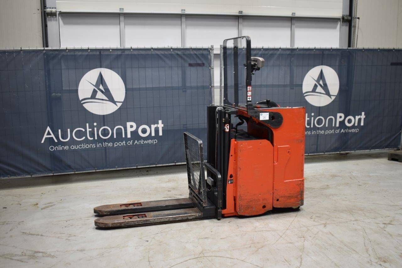 Stacker Fenwick Linde L12 Electric 1200kg