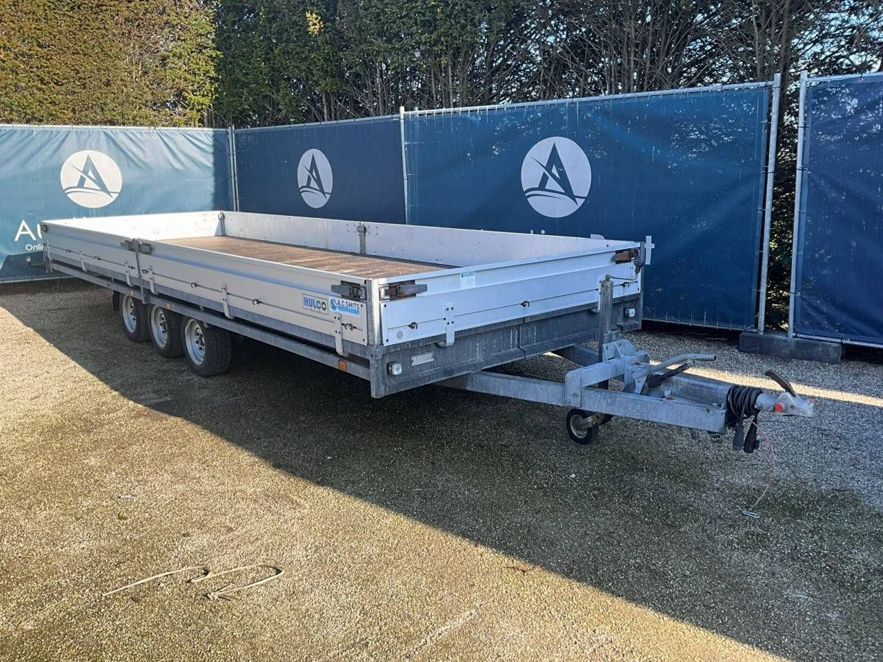 Hulco 890kg flatbed trailer 2016