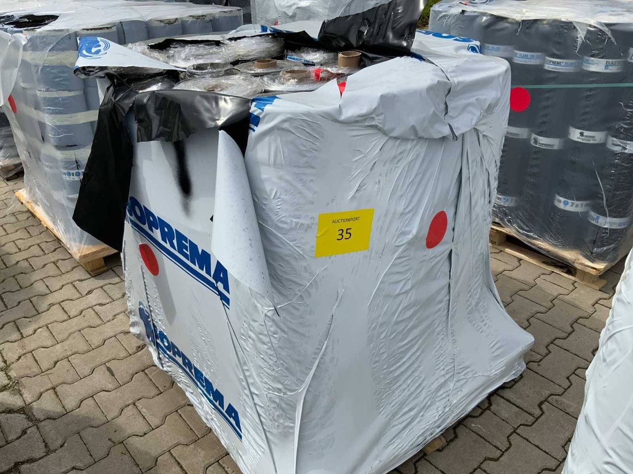 Pallet Roofing New