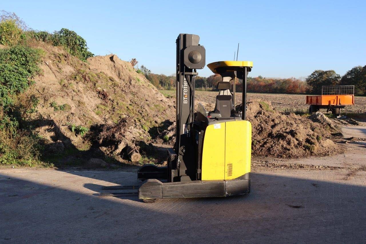 Reach truck Electric 2000kg 6.3m 2014