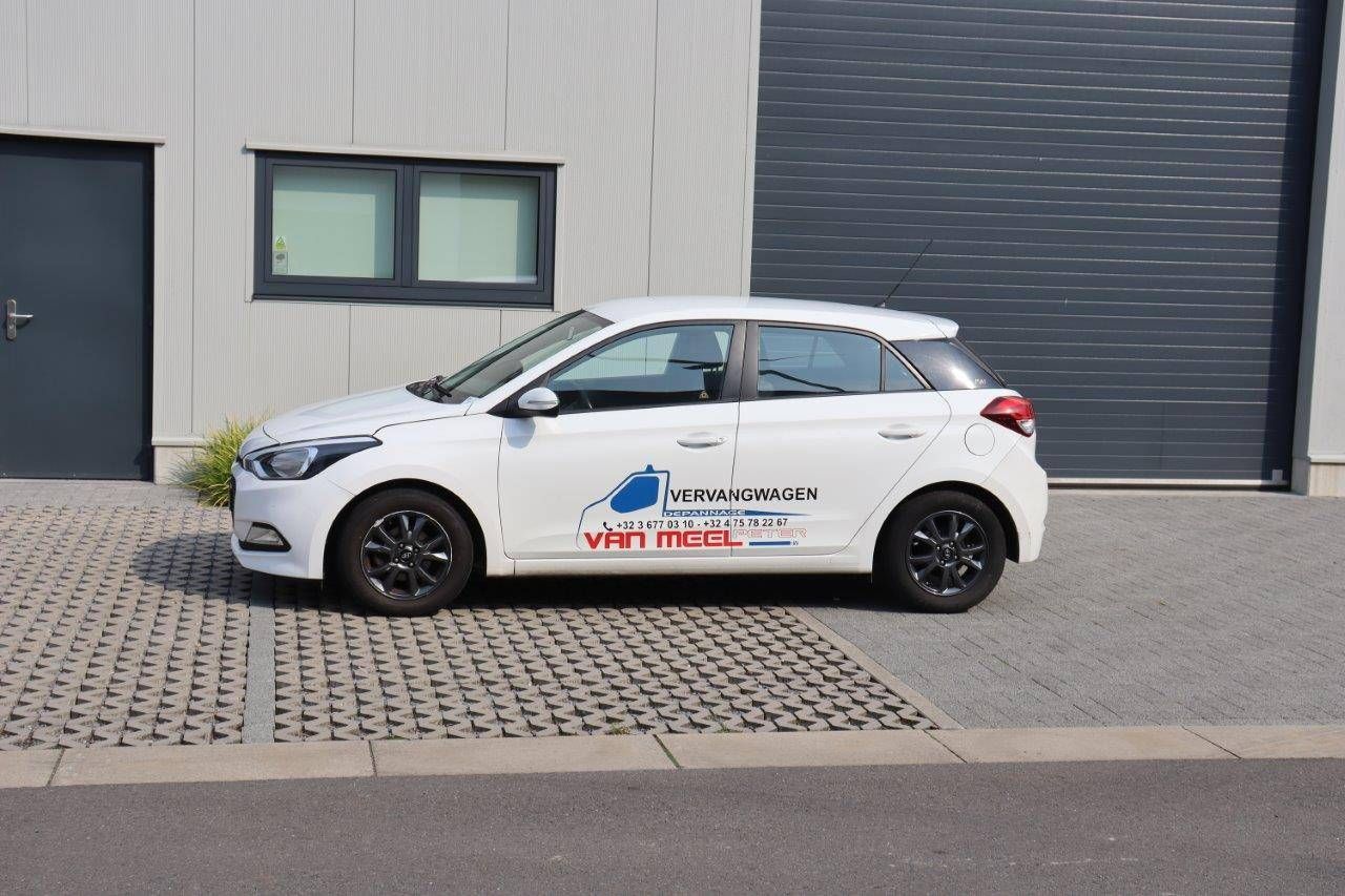 Passenger car Hyundai i20 Petrol 2017