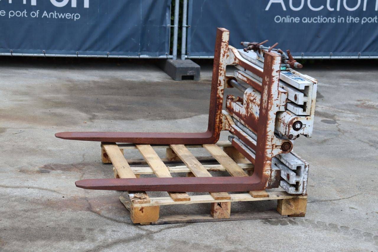Fork carriage Cascade 50D-CF-612B 3200kg 1999