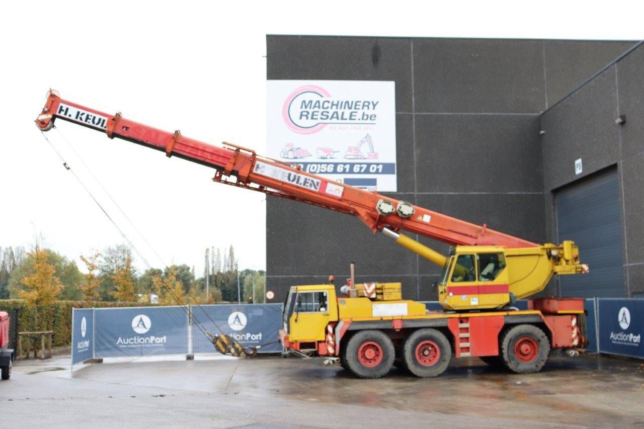 Crane truck Liebherr LTM 1058/1 Diesel 1997