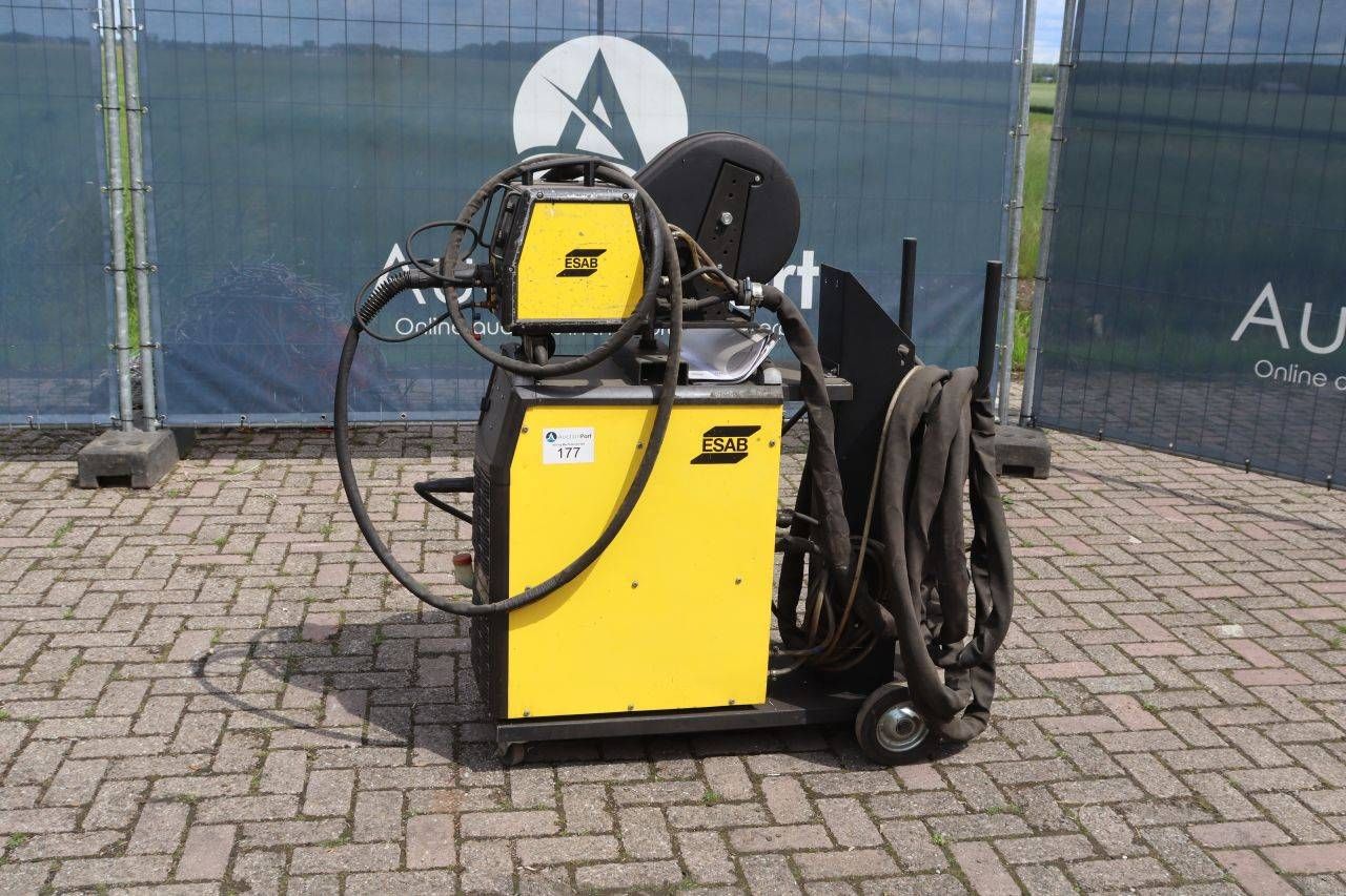 ESAB Mig 4000iw Electric Welding Machine