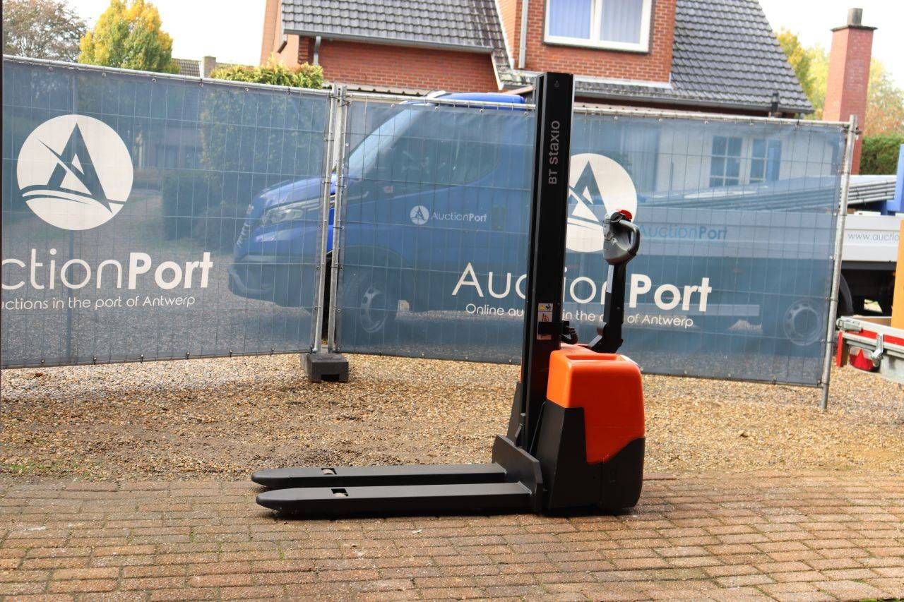 Stacker BT HWE100 Electric 1000kg 1.5m 2016