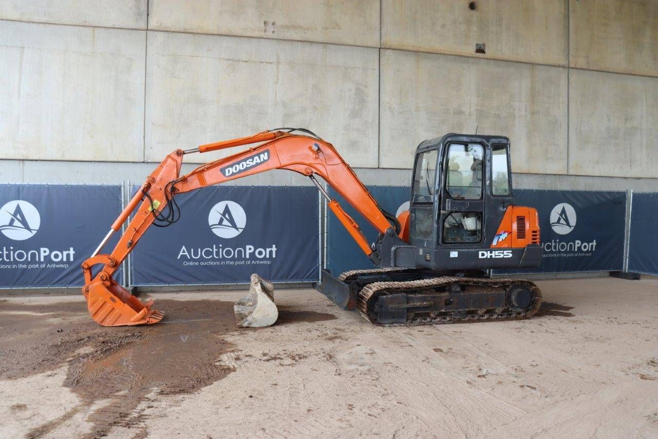 Crawler excavator Doosan DH55 Diesel 54hp 