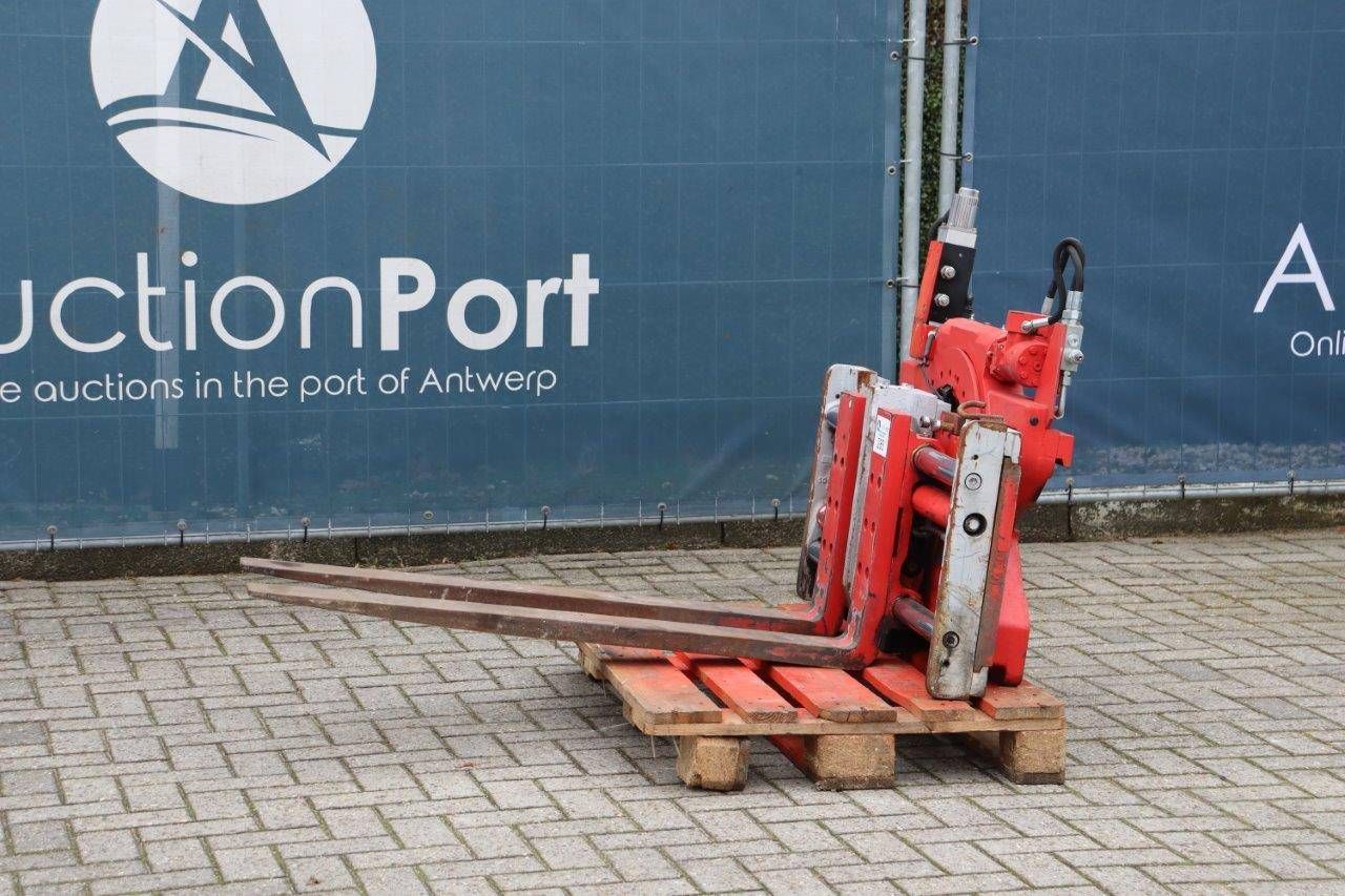 Fork carriage with Sideshift