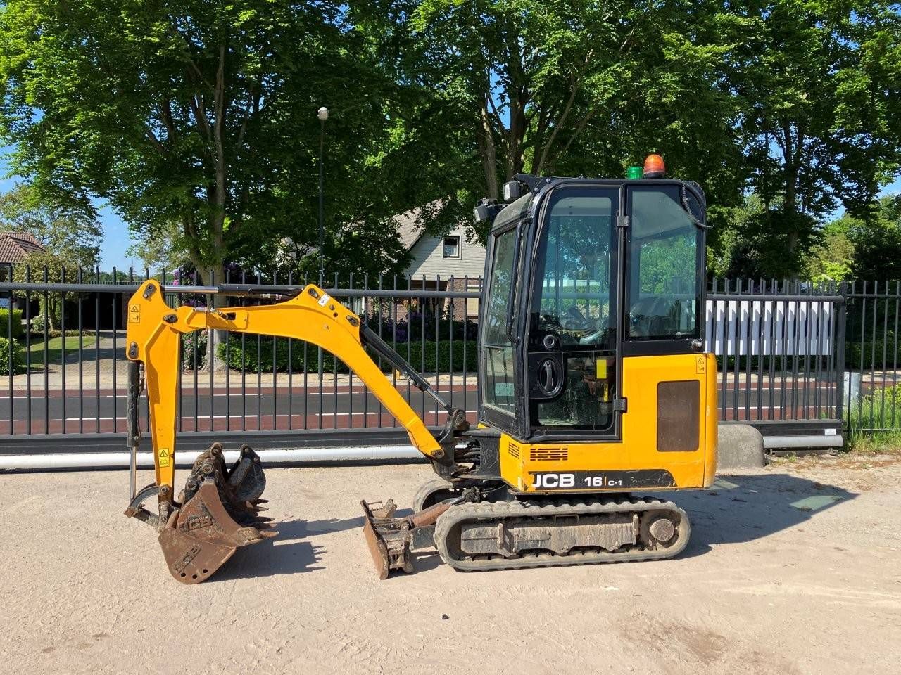 Mini excavator JCB 16C-1 T3 Diesel 12.2kW 2020