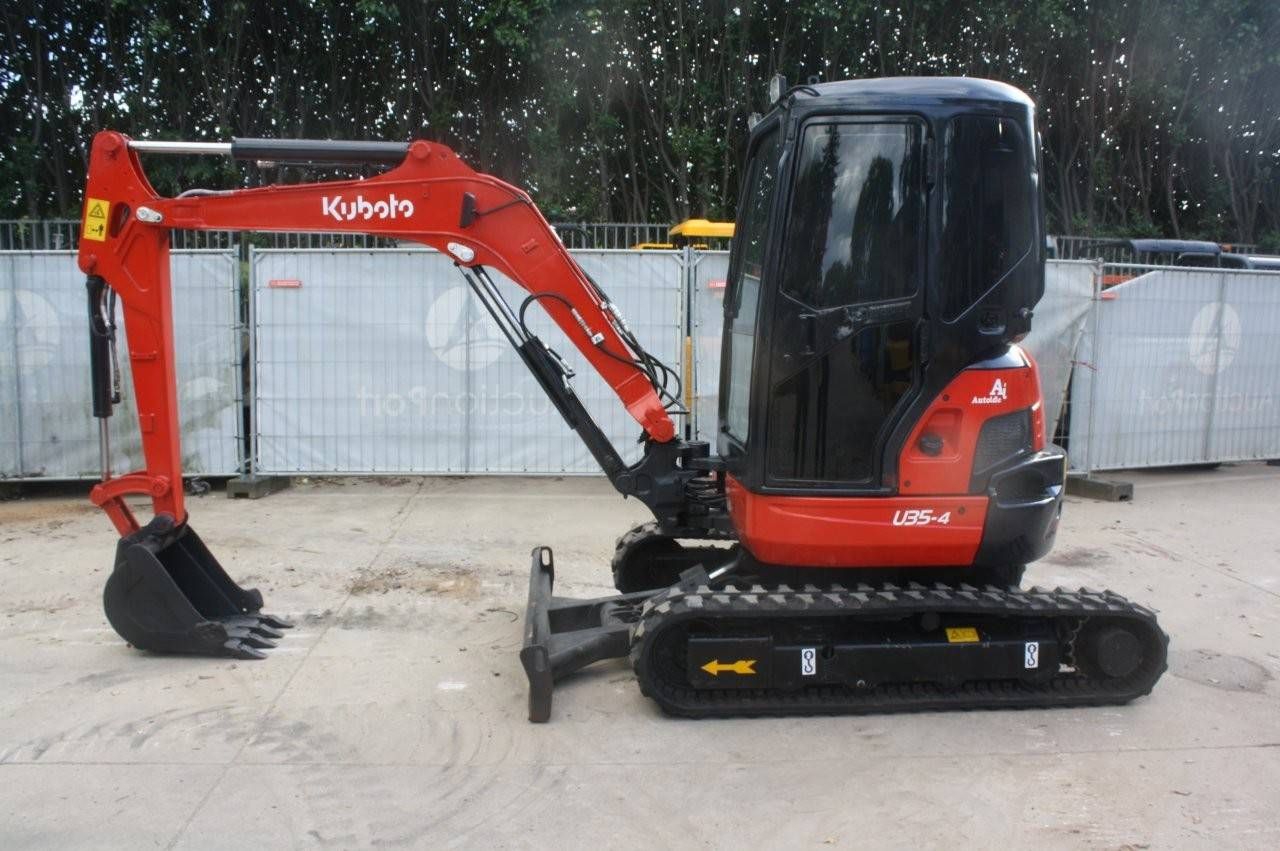 Crawler excavator Kubota U35-4 Diesel 22kW 2017