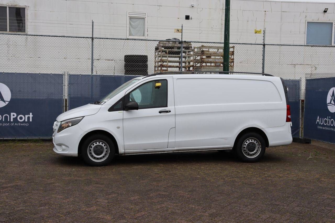 Fourgon Mercedes-Benz Vito 111 CDI Diesel 114cv 2017